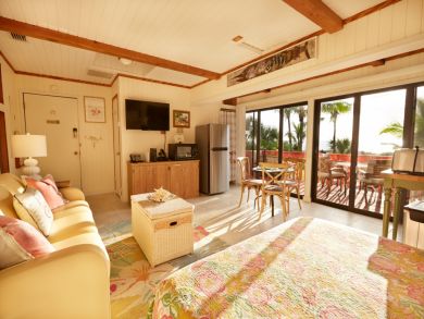 Lovely Cottage Captiva Around 300ft to the Beach